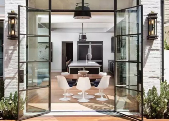 Combinaison de conception spéciale pour les portes d'entrée d'appartements